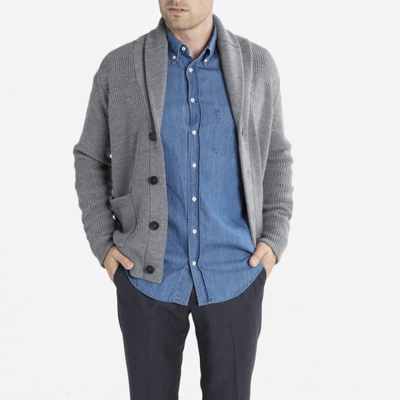 Very thick Gary cowl neck cardigan. Size small. Everlane. - Picture 5 of 5